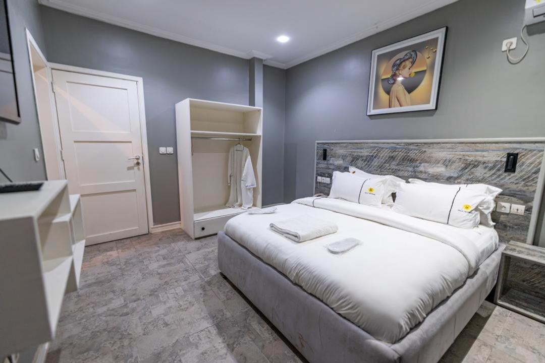 Villa Magnum 두알라 외부 사진